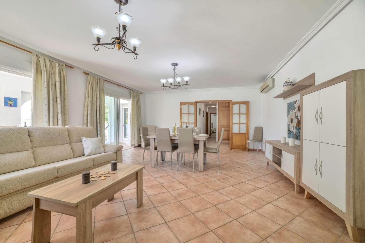 Villa Alaska - Plusholidays กัลเป ภายนอก รูปภาพ
